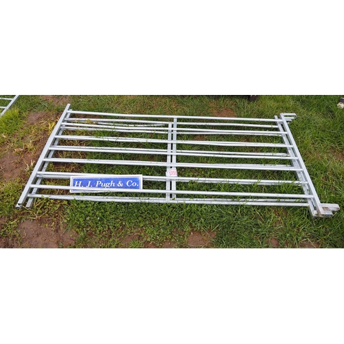 1355 - Galvanised hurdles 6ft - 3