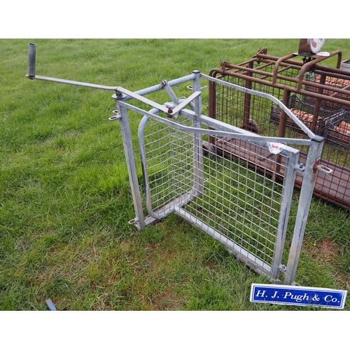 1399 - Galvanised drafting gate