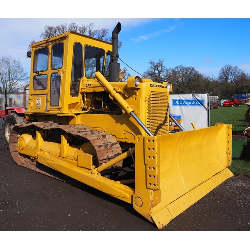 Caterpillar D6D bulldozer. straight blade with tilt. ROPS cab. Runs and drives, showing 8061 hours