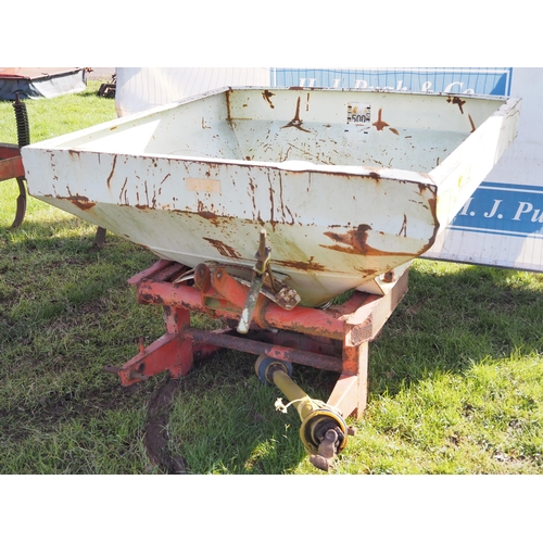 1563 - Kuhn fertiliser spreader