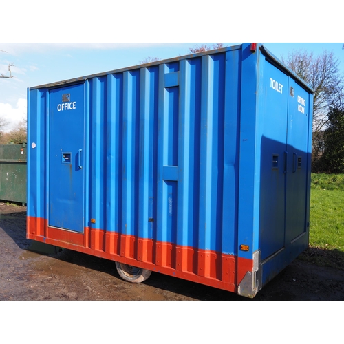 1579 - Boss Cabins welfare unit. Key in office