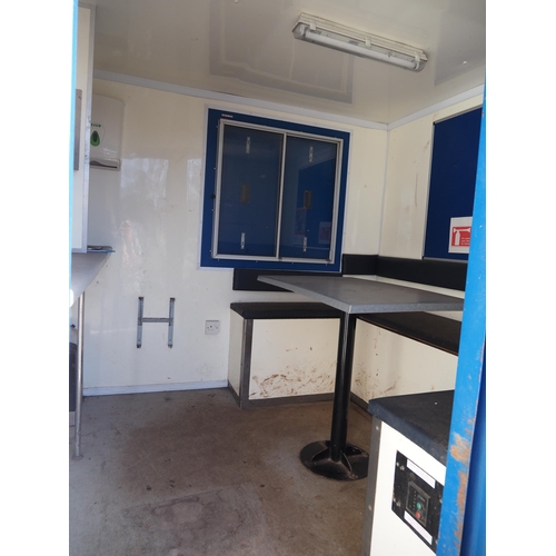 1579 - Boss Cabins welfare unit. Key in office