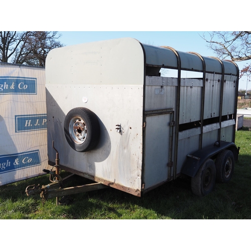 1594 - Old Ifor Williams 10ft stock trailer