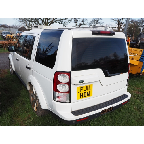 1438 - Land Rover Discovery. Automatic. Reg. FJ11 HDN. For spares. Key in office