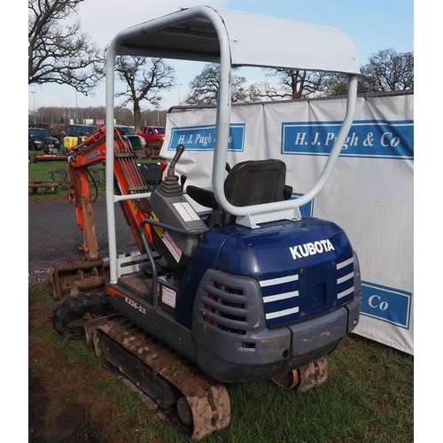 1440 - Kubota KX36-2 mini digger.  C/w 5 buckets and spare track. Showing 2800 hours. Serviced regularly, l... 