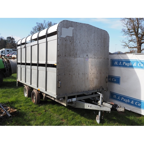 1476 - Ifor Williams 12ft stock trailer