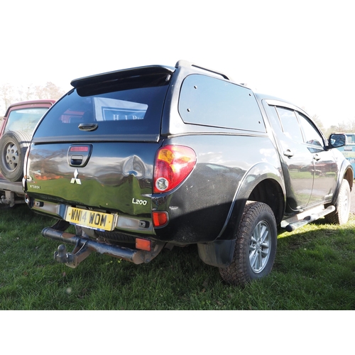 1609 - Mitsubishi L200, 2014. Runs and drives. Manual gearbox. Showing 65,391 miles. Reg. WN14 WOM. MOT unt... 