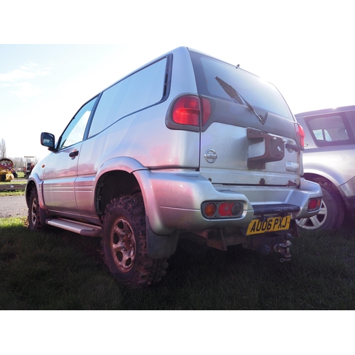 1613 - Nissan Terrano. Manual, 77,000 miles. Runs and drives, needs slave cylinder. Reg. AU06 PXJ. Keys in ... 