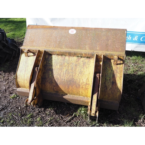 1687 - Loader bucket 5ft