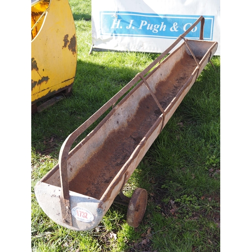 1732 - Sheep trough 9ft