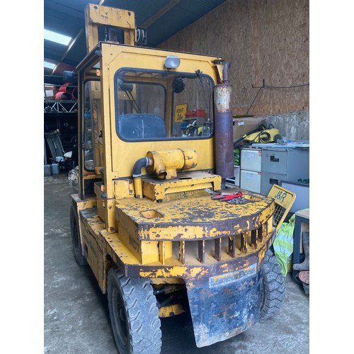 1623 - Lancer Boss MD7 forklift with side shift runs well.
Recent new braking system fitted ,good tyres.