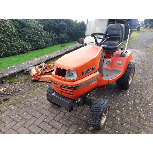 6 - Kubota G2160 diesel ride on mower with Kubota deck. Starts and drives but needs attention. Key in of... 