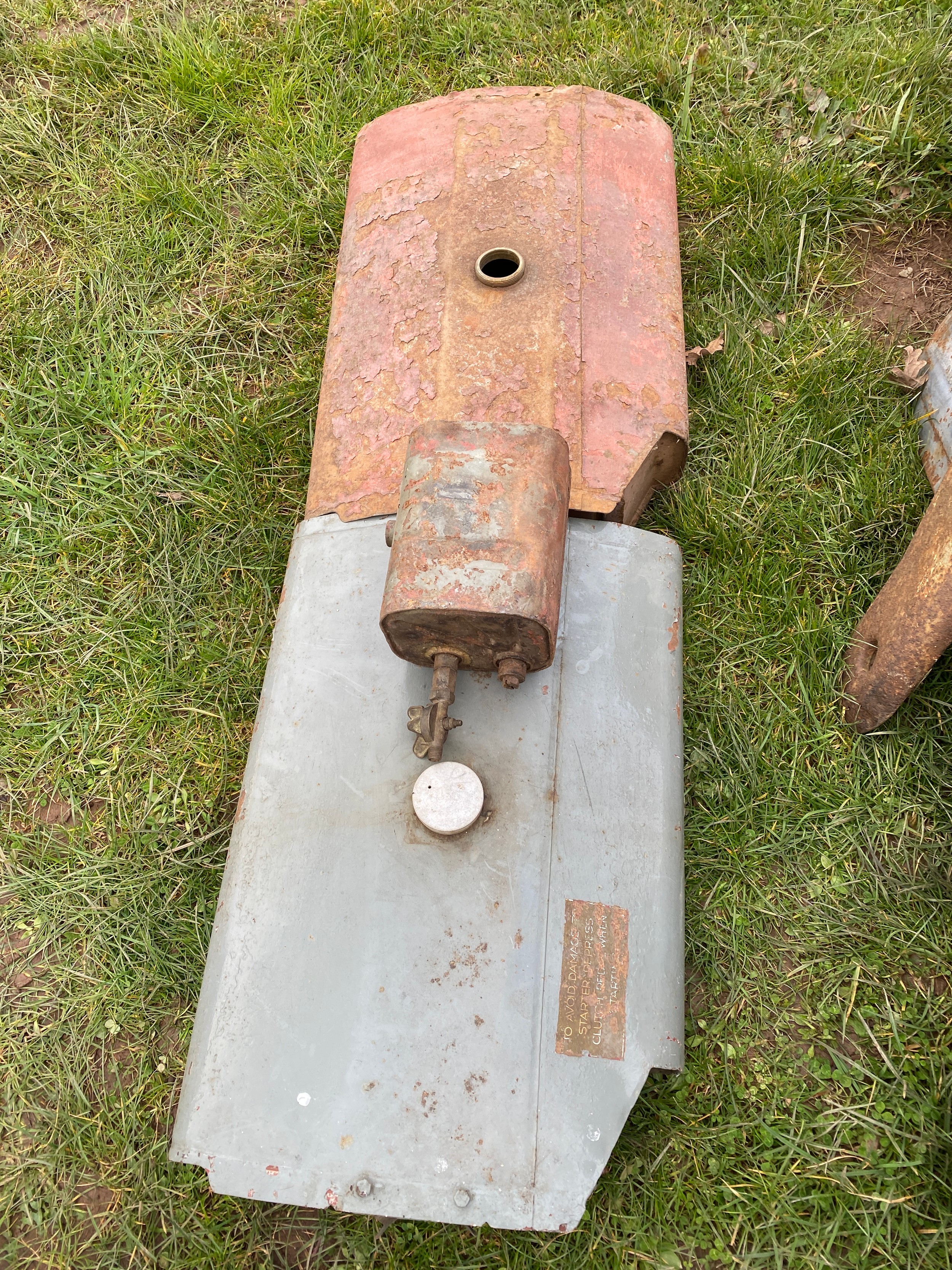 Ferguson fuel tanks - 2