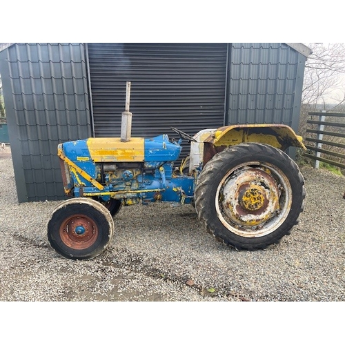 570E - Ford 4000 tractor. Runs and drives. Fitted with front bonnet guard, disc brakes and County rear fend... 