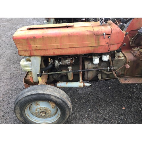 547 - Massey Ferguson 140-8 vineyard tractor. C/w front weight frame