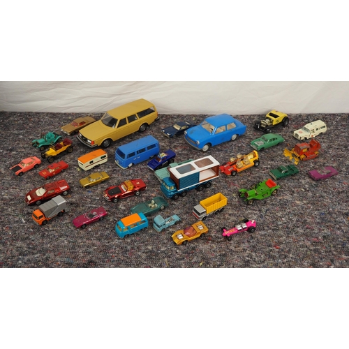 103 - Quantity of toy cars to include Corgi, Matchbox and Dinky