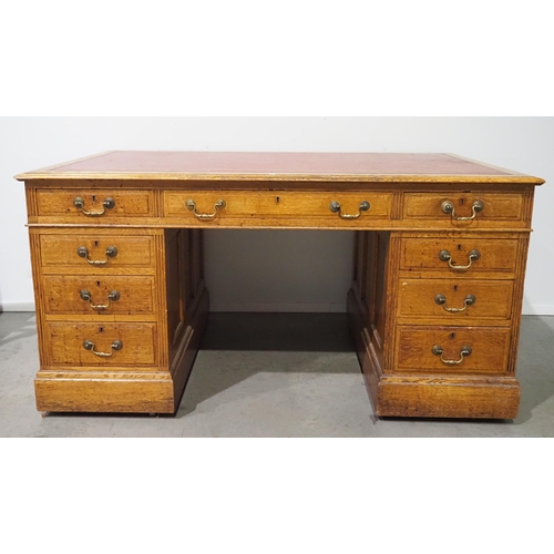 551 - Large Victorian twin pedestal desk with red leather top in oak H31