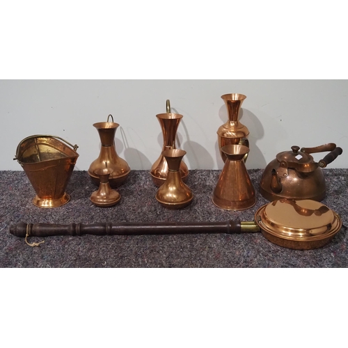 152 - Quantity of copper jugs, copper kettle and bed warming pan