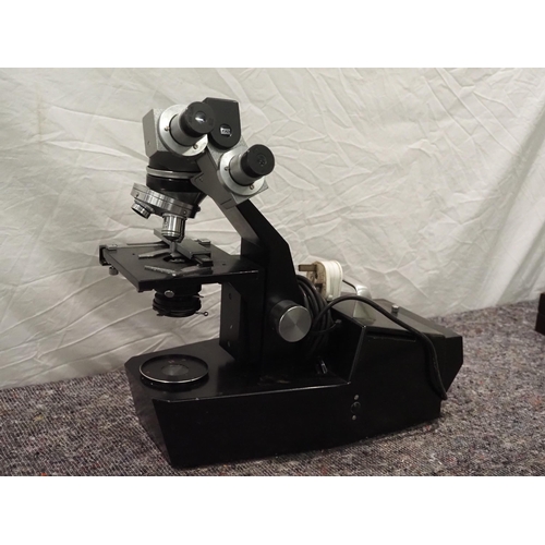 110 - GS London M19322 microscope