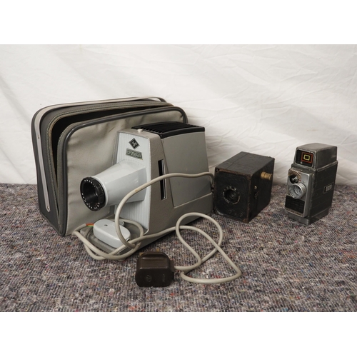 275 - Agfa slide projector and old cameras - 2