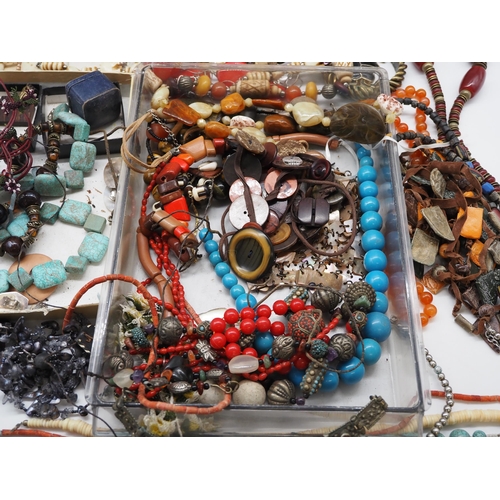 348 - Quantity of assorted costume jewellery to include mostly necklaces and bracelets