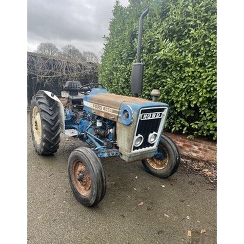 542 - Ford 2600 tractor. 1979. Working order, showing 1700 hours, barn stored for the last 20 years. V5 an... 