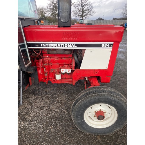 556 - International 684 tractor. 1980, Fully refurbished, excellent for road run, work horse or collection... 