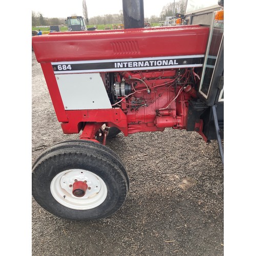 556 - International 684 tractor. 1980, Fully refurbished, excellent for road run, work horse or collection... 