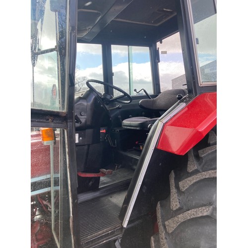 556 - International 684 tractor. 1980, Fully refurbished, excellent for road run, work horse or collection... 