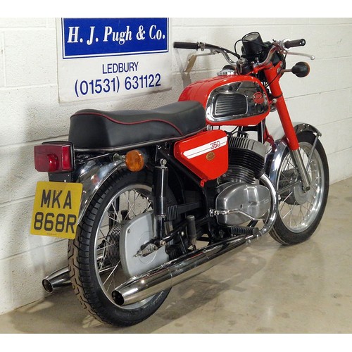 909 - Jawa 350 motorcycle. 1977. 350cc
Frame No. 144399
Engine No. 001559
Runs and rides.
Reg. MKA 868R. V... 