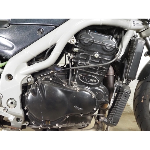 912 - Triumph 955I Speed Triple motorcycle. 2001. 955cc.
Runs and rides, digital dash, custom SS exhaust a... 