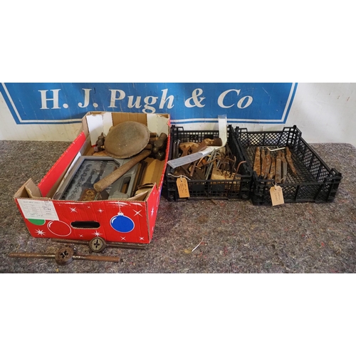 367 - Mortice chisels, tap and die sets, etc.