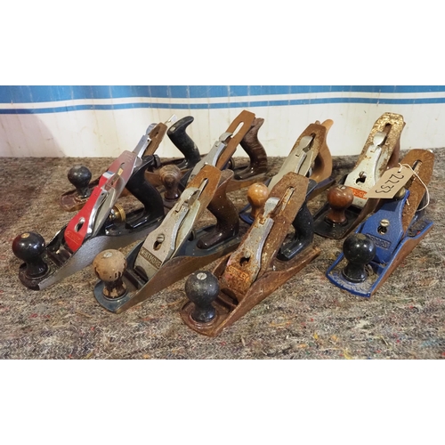 533 - Quantity of woodworking planes to include Stanley, Record and Whitmore