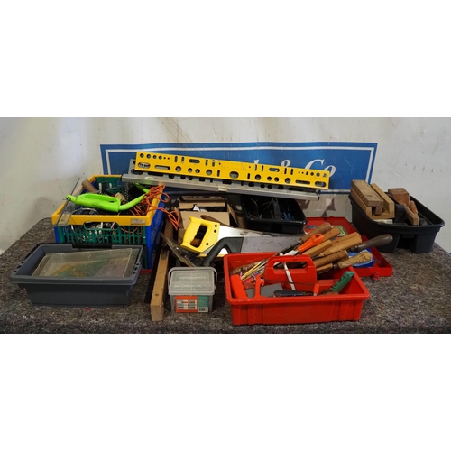 551 - Assorted hand tools, chisels, woodworking tools, etc.