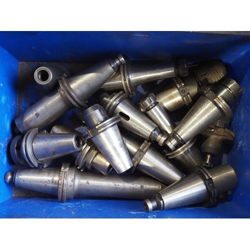 789 - Box of milling MT tool holders