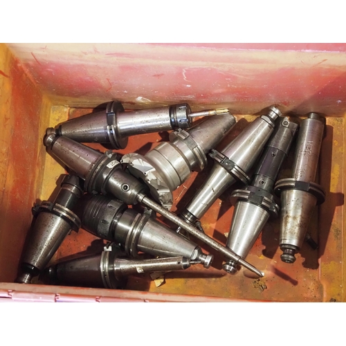 796 - Box of milling tool holders