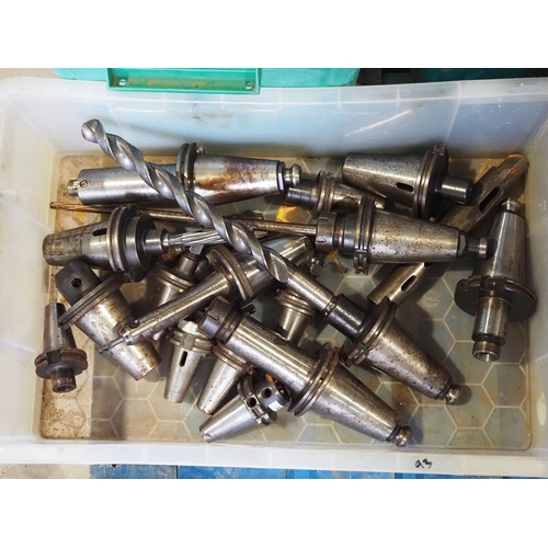 797 - Box of milling tool holders and attachments