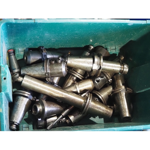 799 - Box of milling tool holders