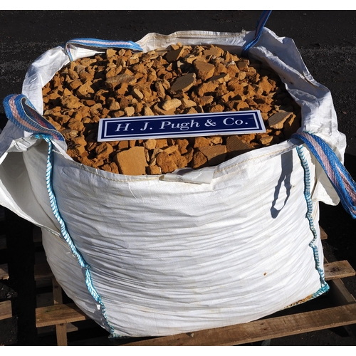 727 - Tota bag of Cotswold stone chippings