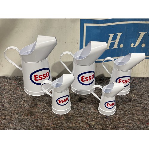 833 - Esso oil jugs - 5