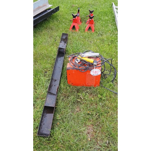 537 - Welder, bumper and 4 axle stands