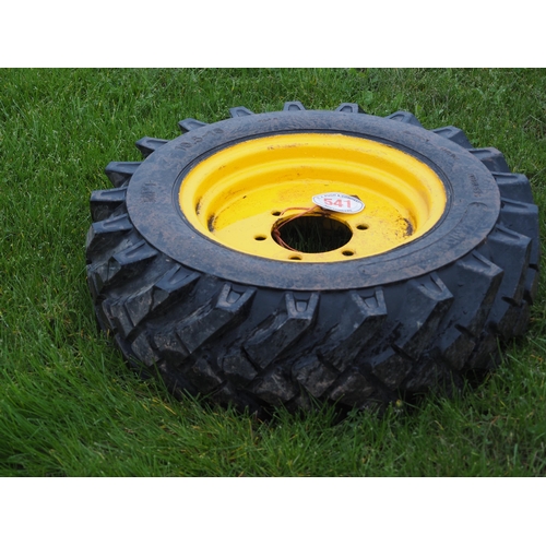 541 - Wheel and tyre 10.5-18