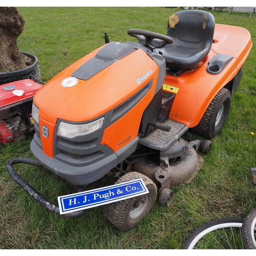 65 - Husqvarna CTH220 twin ride on mower