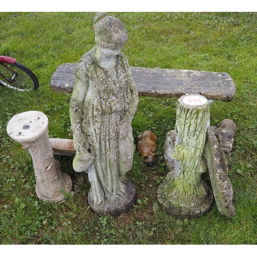 694 - Garden ornaments