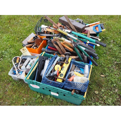 697 - Garden and workshop tools