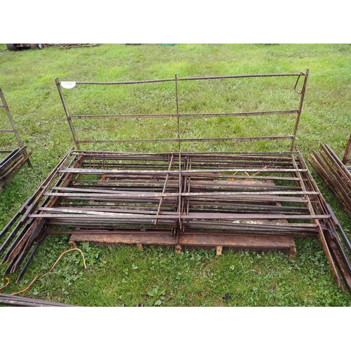 705 - Victorian iron hurdles 6ft x 3ft - 10