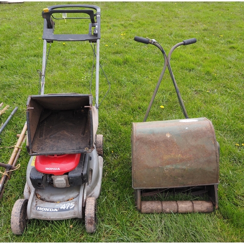 71 - Honda mower and cylinder mower