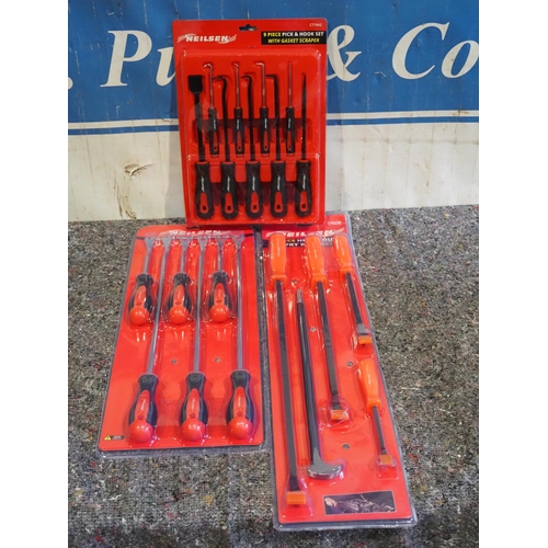 3138 - 9 Piece pick & hook set, 5 pry bars and 6 piece door panel remover set