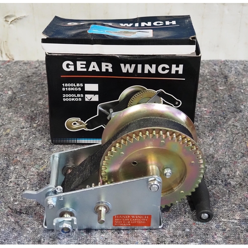 3151 - 2 Speed hand winch with 25ft webbing