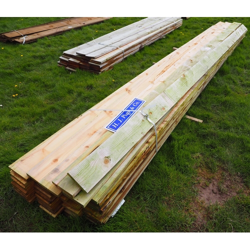 976 - Softwood boards 4.8m x150x25 - 50